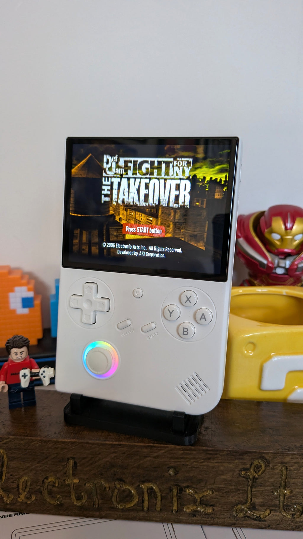 Anbernic RG40XXV 384GB - 57,532 Games image 3